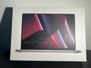 New Laptop Apple MacBook Pro 32GB Apple M2 Ultra SSD 1T