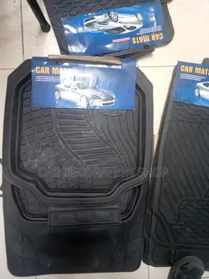 Black Plain Rubber Dust Dirt Floor Mats