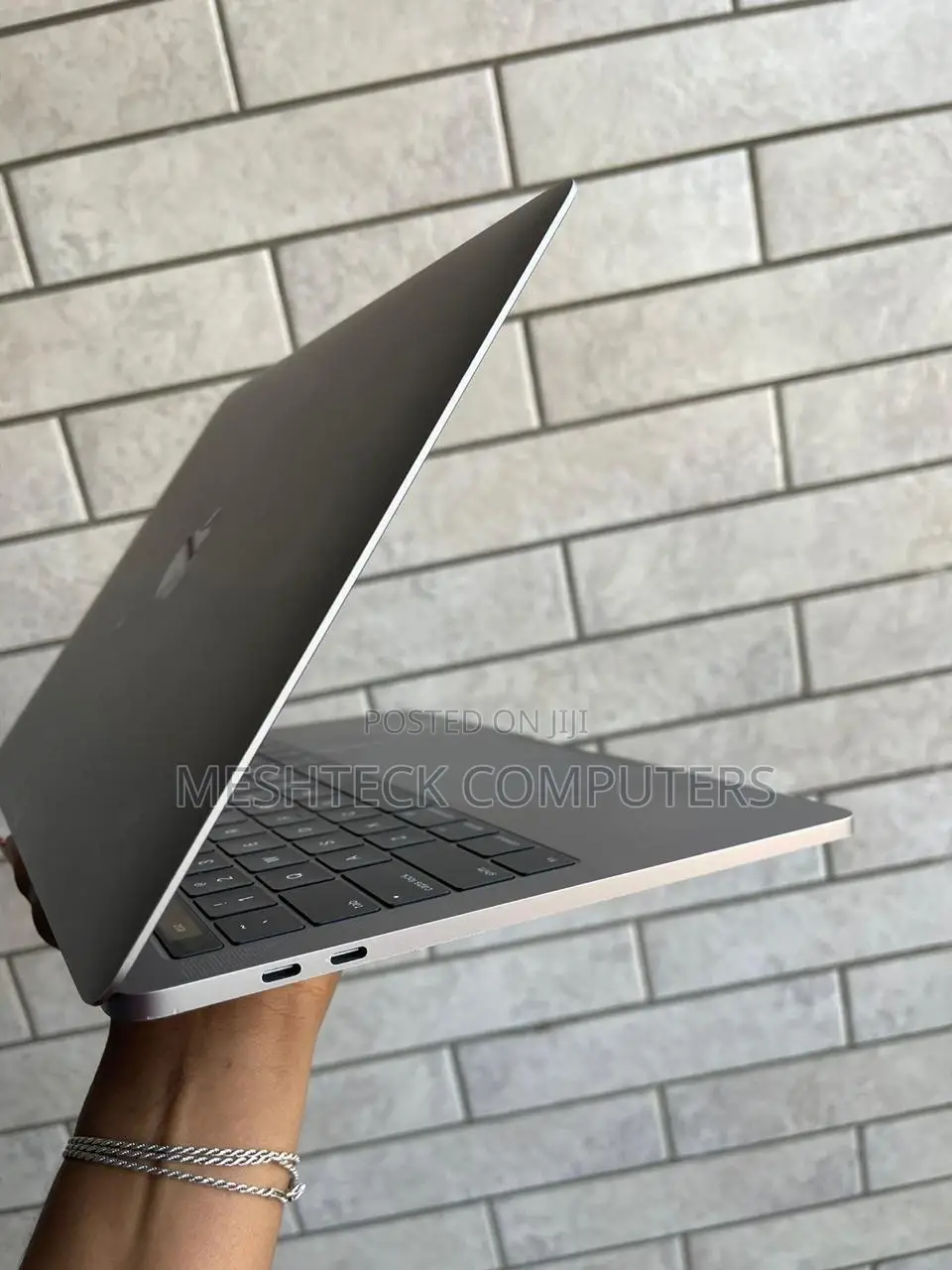 Laptop Apple MacBook Pro 2017 16GB Intel Core I7 SSD 256GB