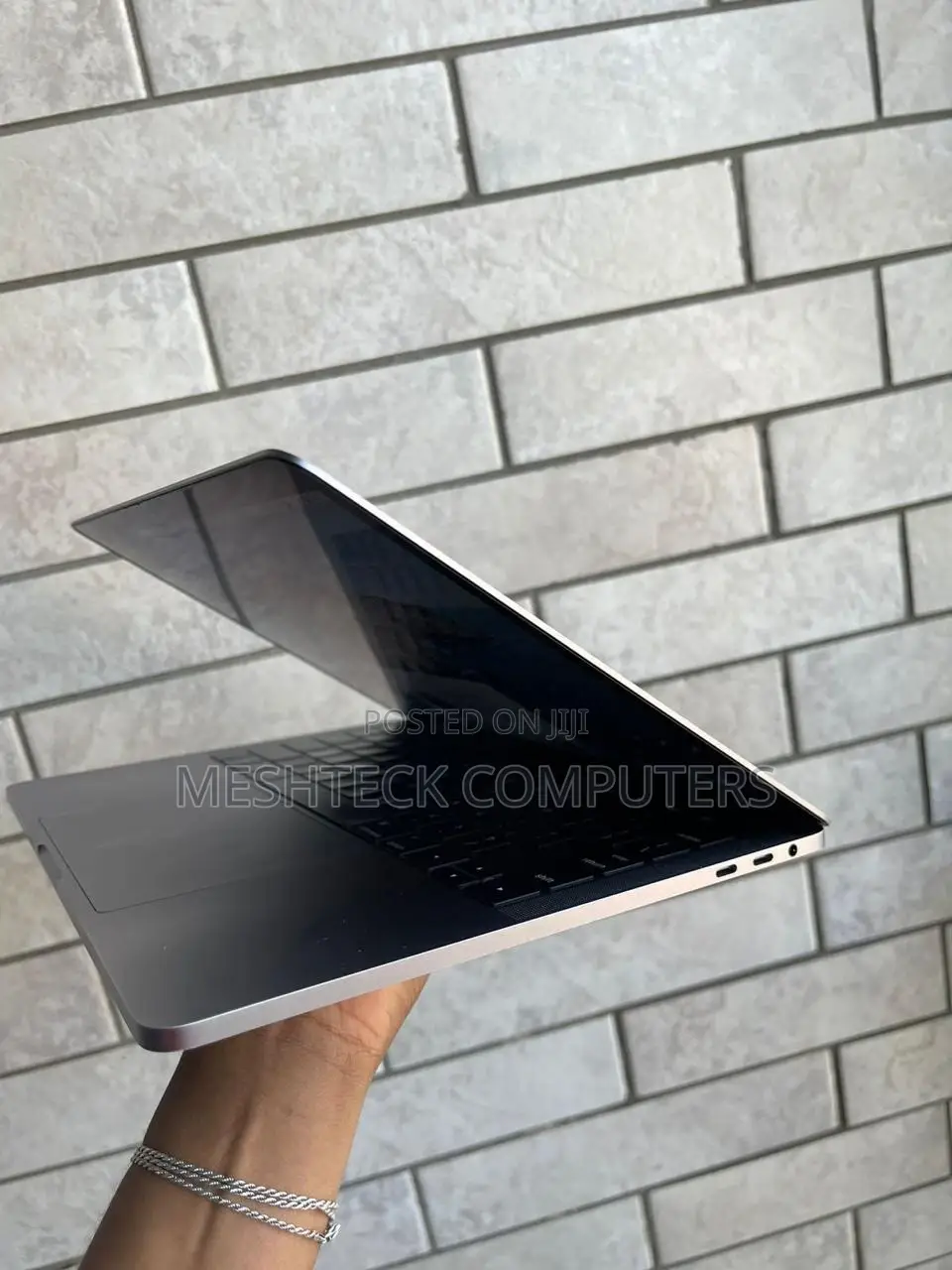 Laptop Apple MacBook Pro 2017 16GB Intel Core I7 SSD 256GB