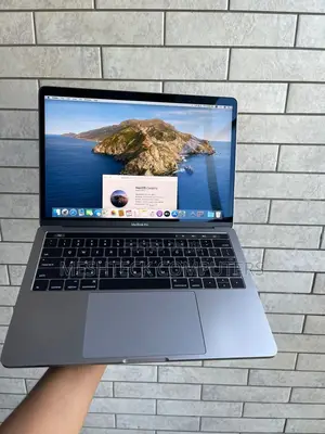 Laptop Apple MacBook Pro 2017 16GB Intel Core I7 SSD 256GB