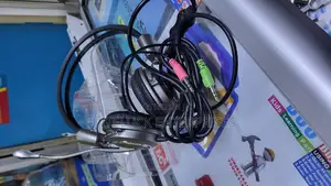 Wired HEADPHONES