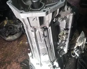 Toyota V8 Gearbox 2uz