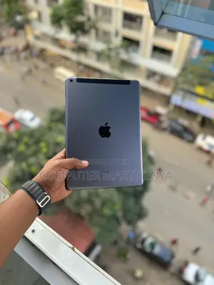 Apple iPad 10.2 (2021) 64 GB Gray