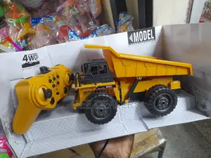 Remote Control Tipper/Construction Truck Toy