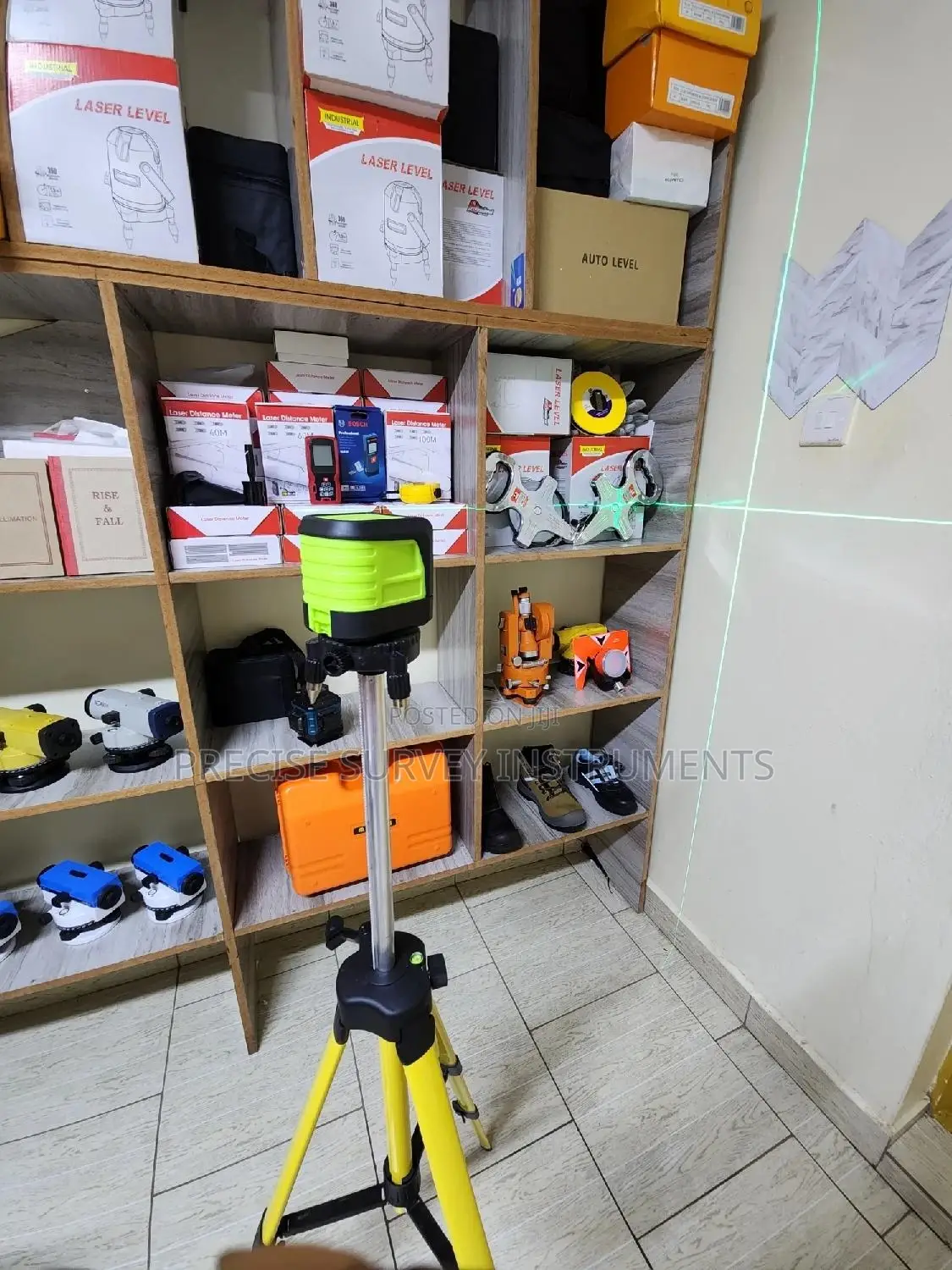 Self Leveling Laser Level 4 Line With 1.2m Tripod