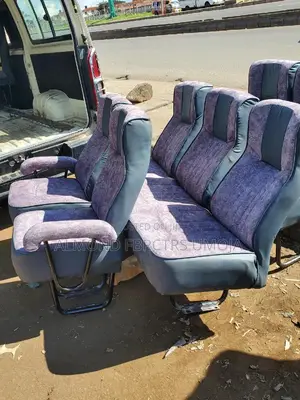 Recliner Tour Seat With Local Armrests