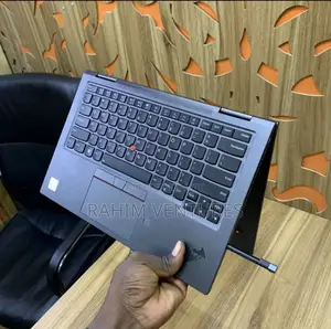 Laptop Lenovo ThinkPad X1 Yoga 16GB Intel Core i7 HDD 512GB