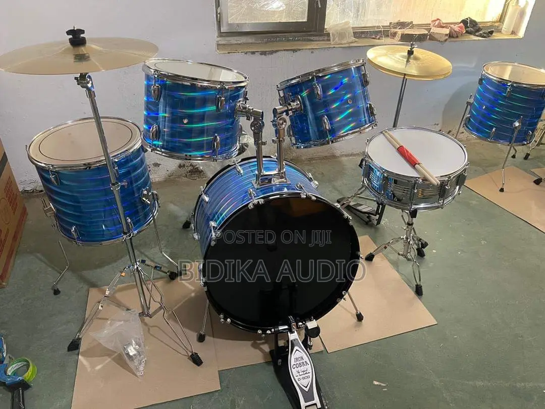 Tama Drum Set