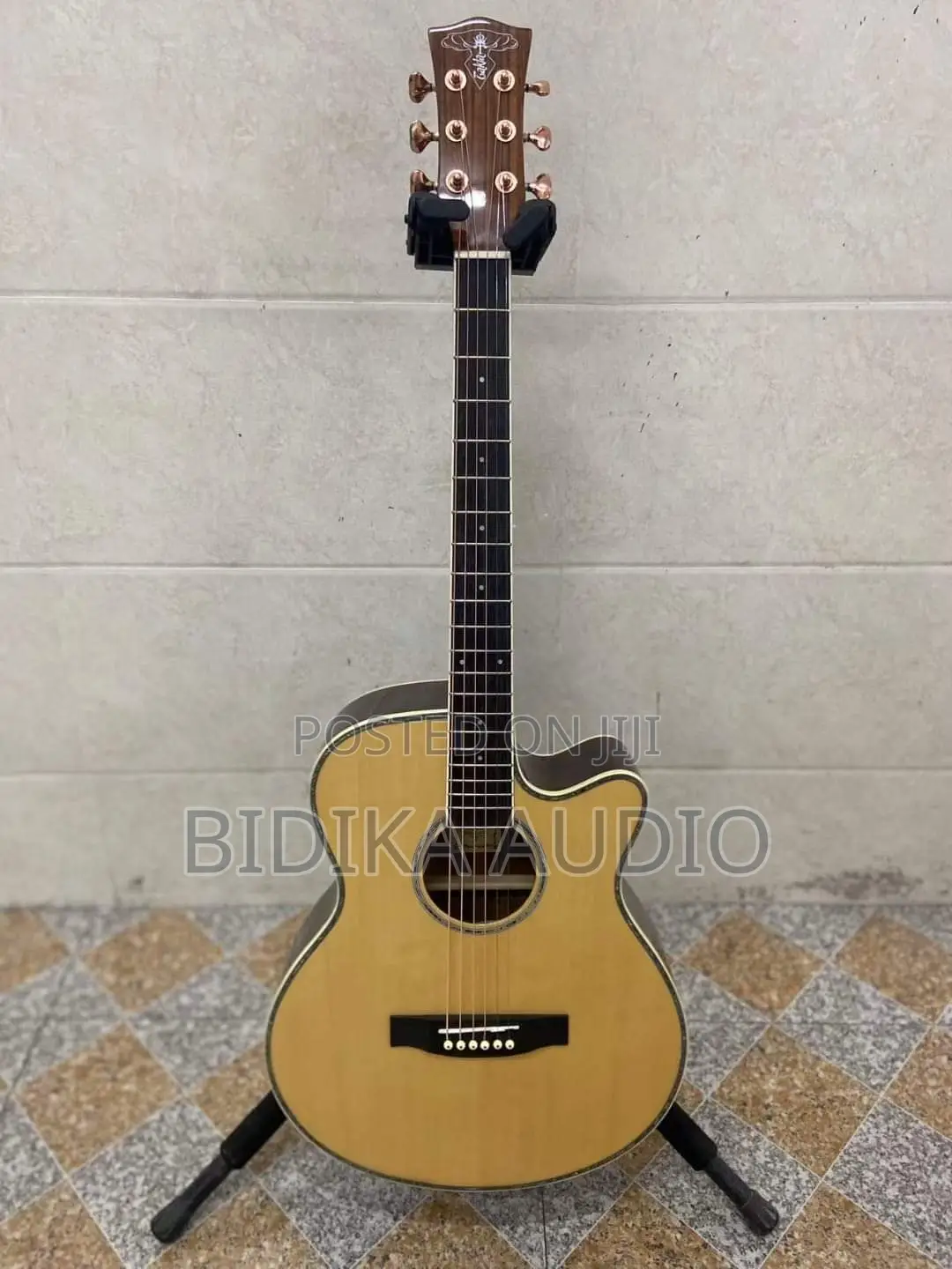 Size 41 Acoustic Guitar