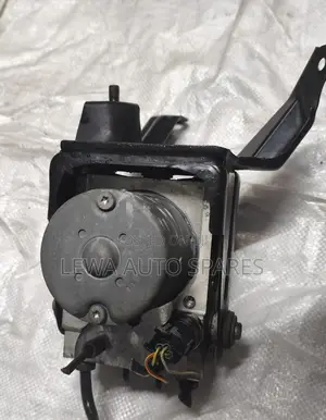 Abs Module/Motor Toyota Avensis