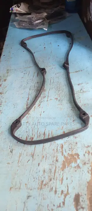 Mitsubishi Mirage 4g13 Top Cover Seal