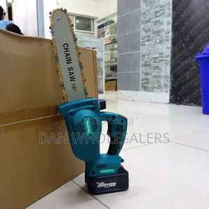 Cordless Chainsaw With 10-Inch Makita Cordless Chainsaw