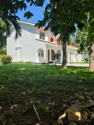 5bdrm Maisonette in La-Marina Side, Mtwapa for sale