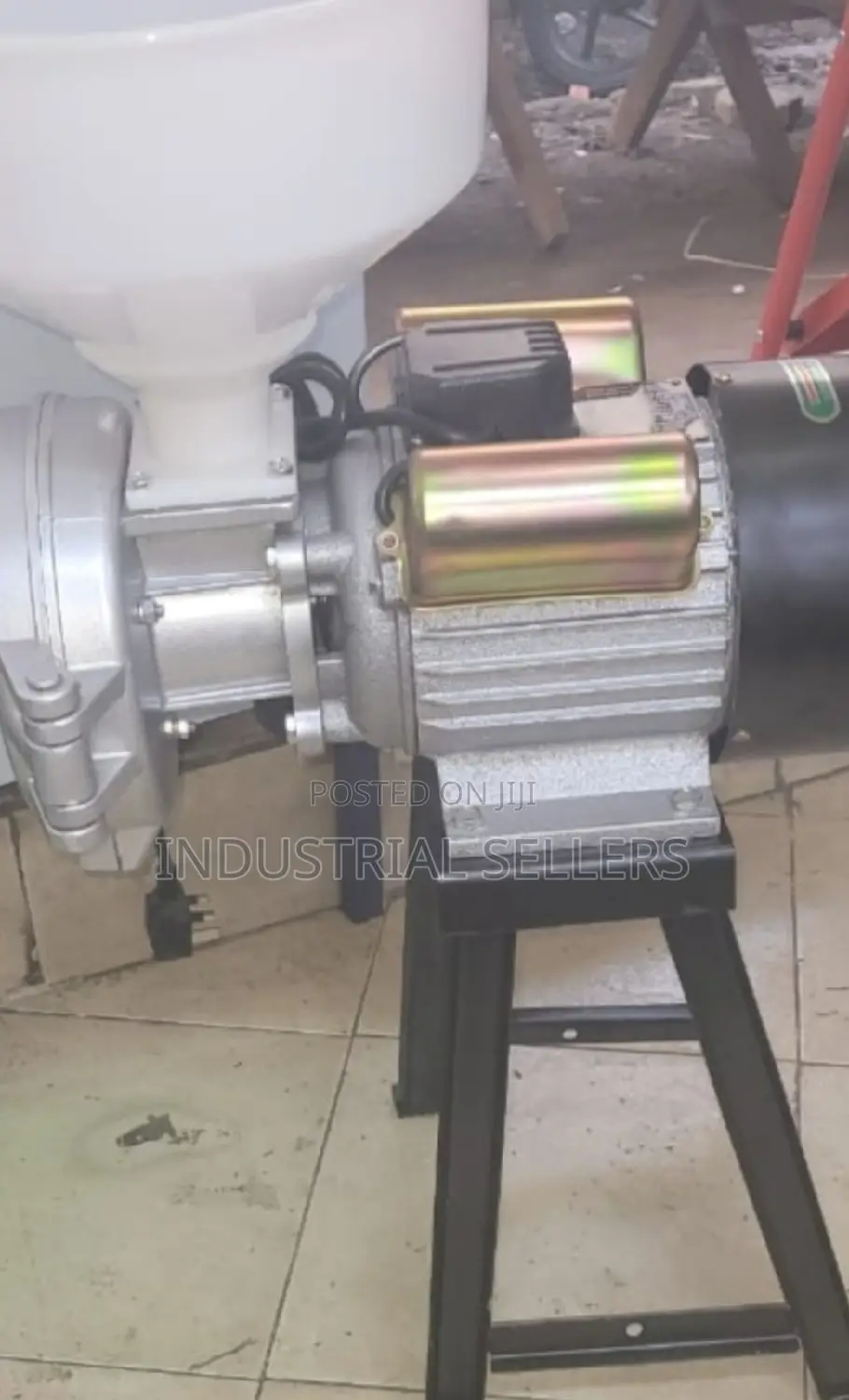 Very Efficient Peanut Butter Grinder