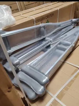 Adjustable Adult Underarm Crutches/ Auxiliary Crutches