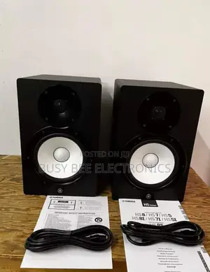 Black Hs 8 Yamaha Studio Monitor