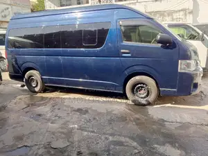 Toyota Grand HiAce 2016 Blue