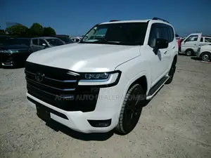 Toyota Land Cruiser 3.3 Diesel 4WD 2022 White