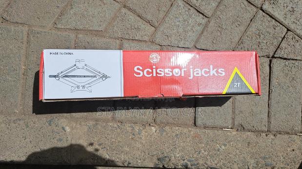 Scissors Jack 2 Tonnes - thumbnail 2