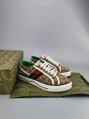 New Gucci Casual