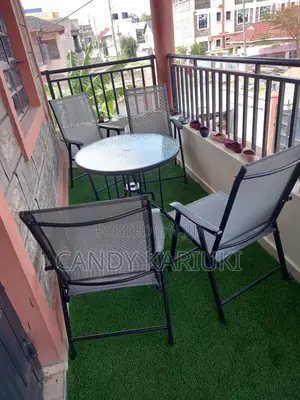 Comfy Foldable Outdoor Set With 4 Seats