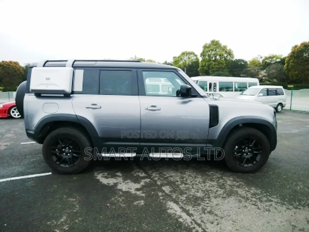 Land Rover Defender 2020