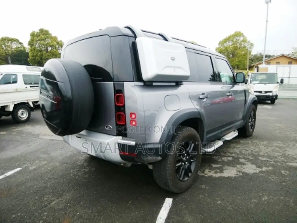 Land Rover Defender 2020