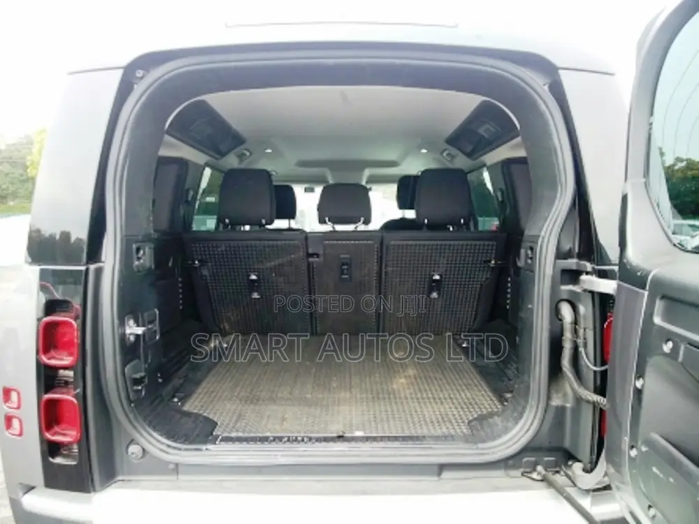 Land Rover Defender 2020