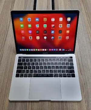 Laptop Apple MacBook 16GB Intel Core I5 SSD 512GB