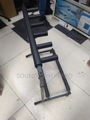 Soundking 4 Guitar Stand