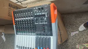 PEV PRO 80 Powered Mixer