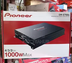 Pioneer GM-E7004 1000W Max Booster
