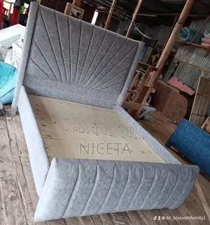 5x6 Chester Bed