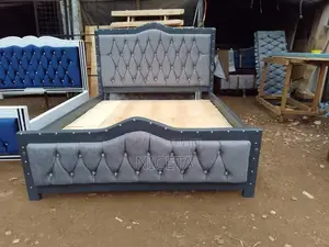 Beds 5x6 Turfed Chester Bed