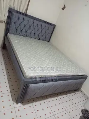 Turfed Chester Bed