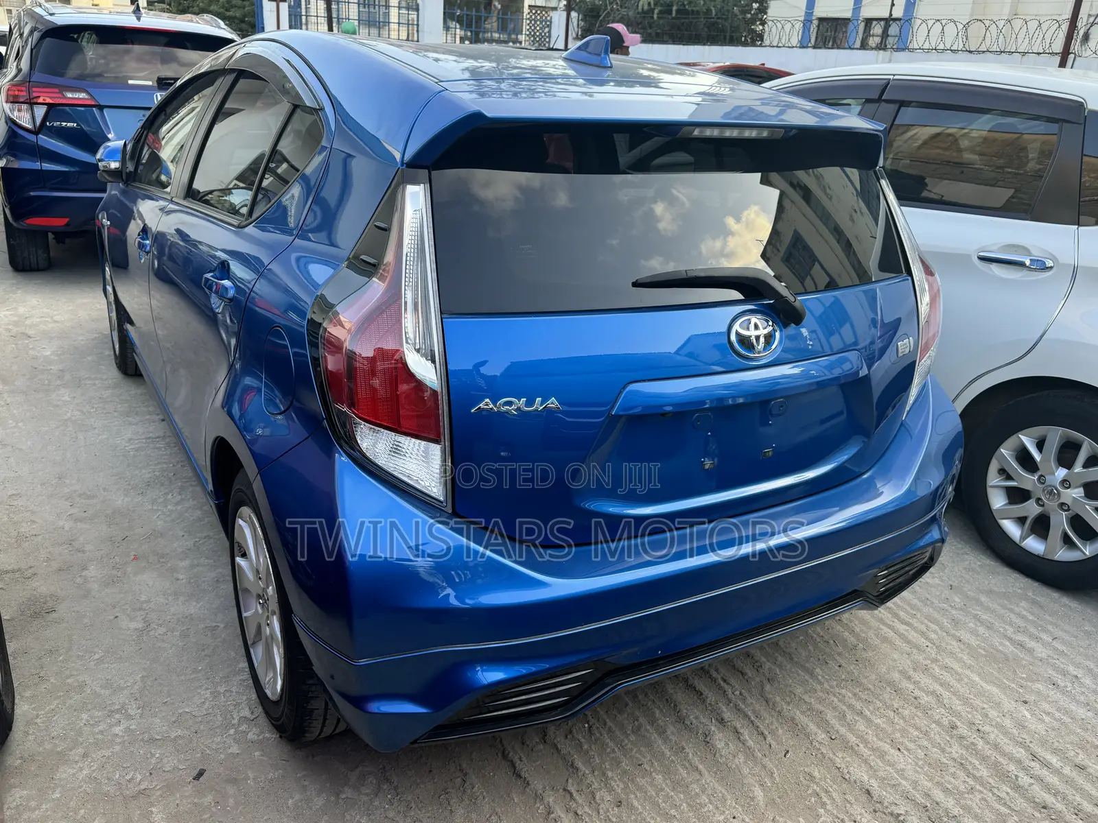 Toyota Aqua 2017 Blue