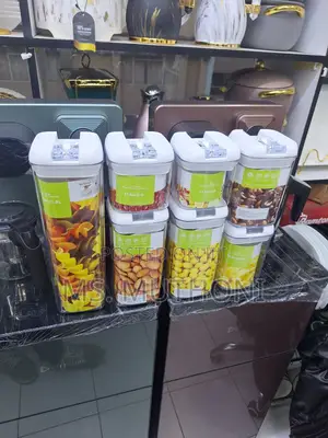 7pcs Transparent Acrylic Cereal Food/Pantry Containers*