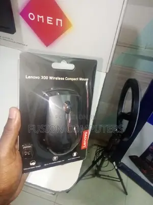 Lenovo 300 Wireless Compact Mouse