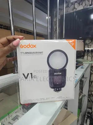Godox V1 Camera Flash Light