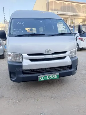 Toyota HiAce 2017 Silver