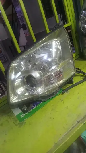 Noah 2008 Non Xenon Headlight.