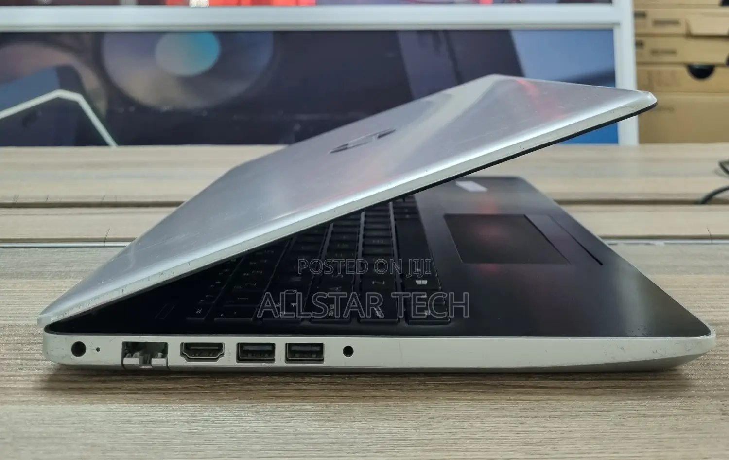 Laptop HP 15 4GB AMD HDD 1T