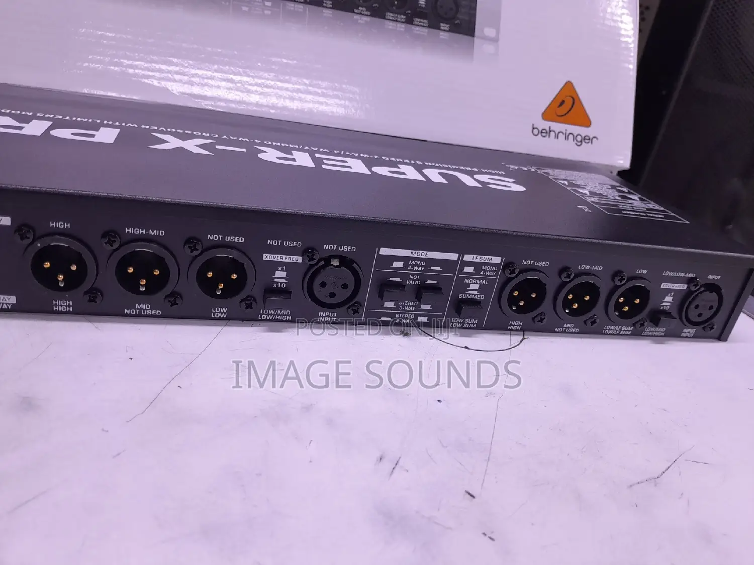 Behringer Crossover