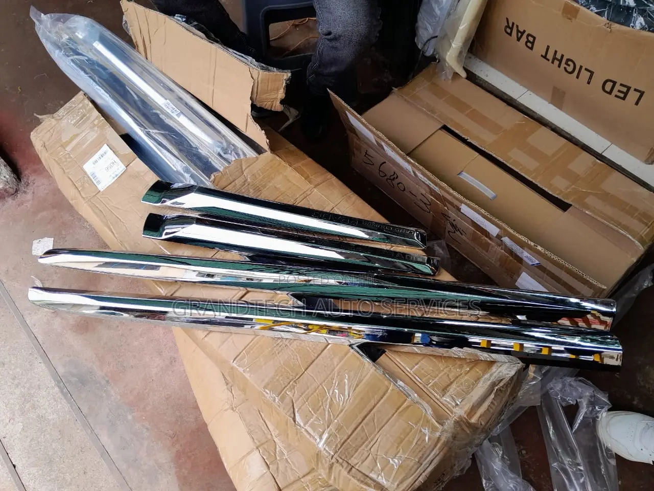 Prado 150 Door Chrome ~