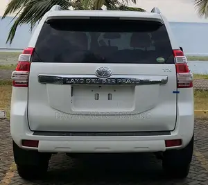 Toyota Land Cruiser Prado 2017 White