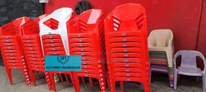 Chillie Red Diamond Plastic Chairs
