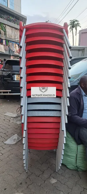 Heavy Plastic Chairs With Metallic Supporting Legs
