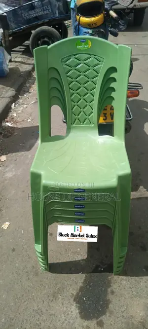 Armless Kenpoly Plastic Chair