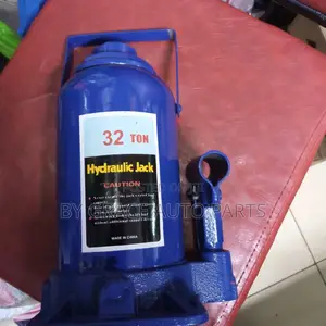32 Tonne Hydraulic Jack.